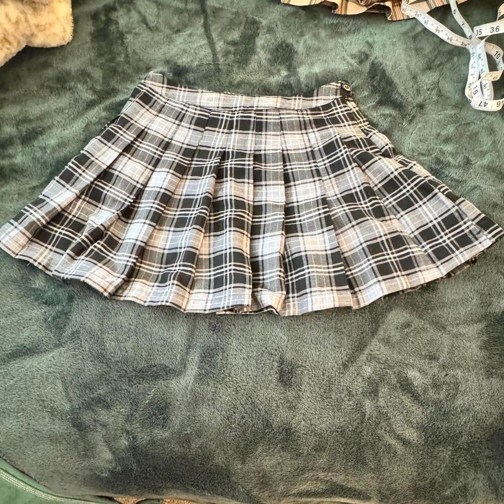 Forever-21 Women's Black and Grey Skirt